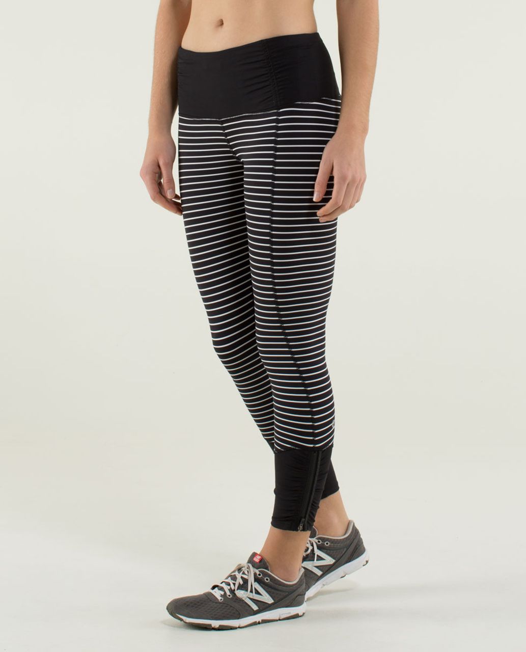 Lululemon Runday Crop (First Release) - Parallel Stripe Black White / Black