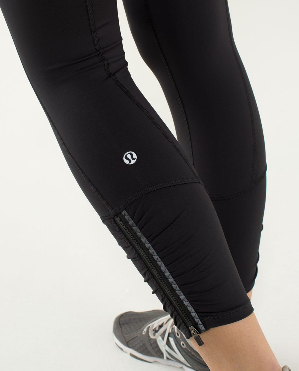 Lululemon Runday Crop - Black / Traverse Stripe Paris Perfection