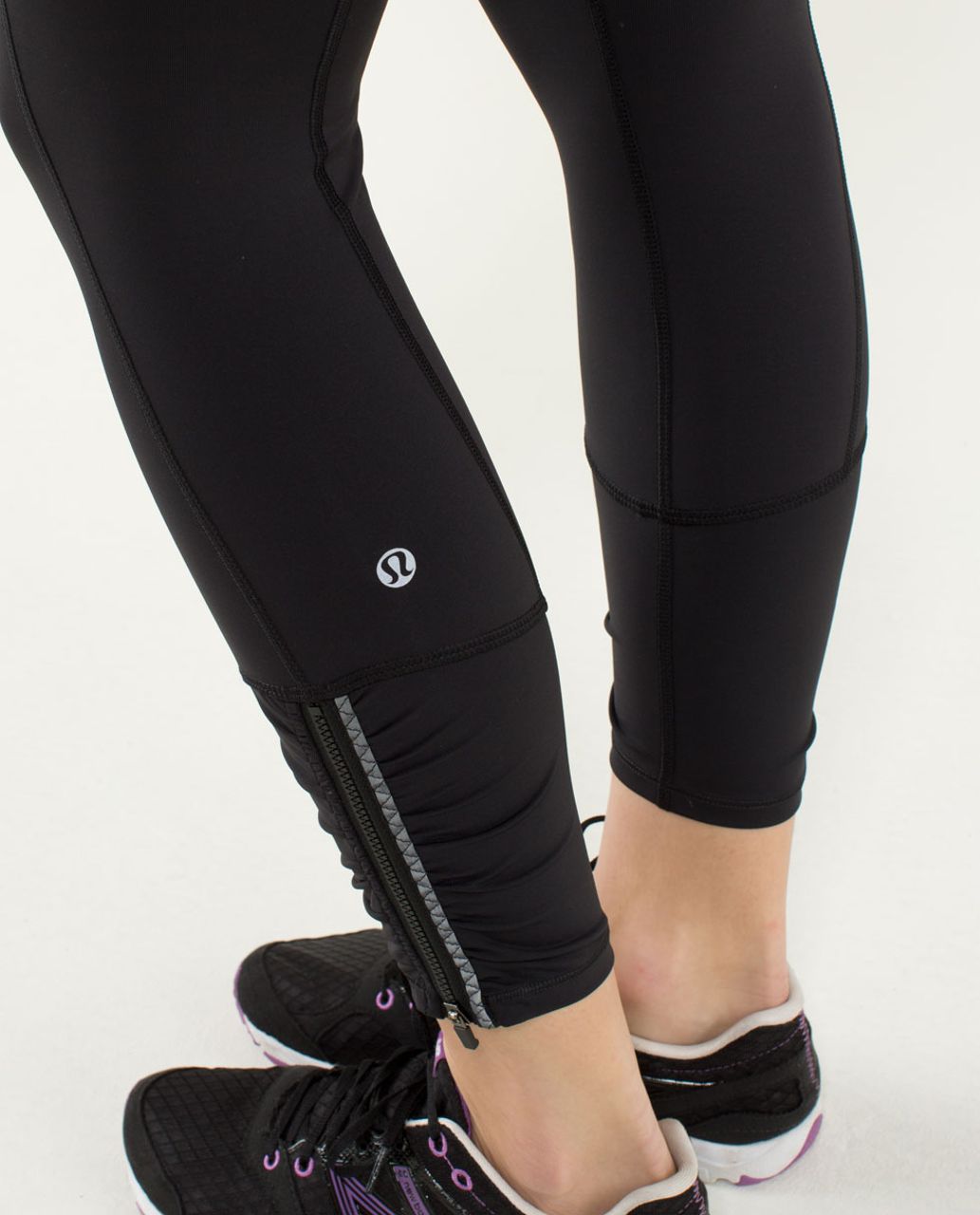 Lululemon Runday Crop - Black / Brisk Bloom Black White