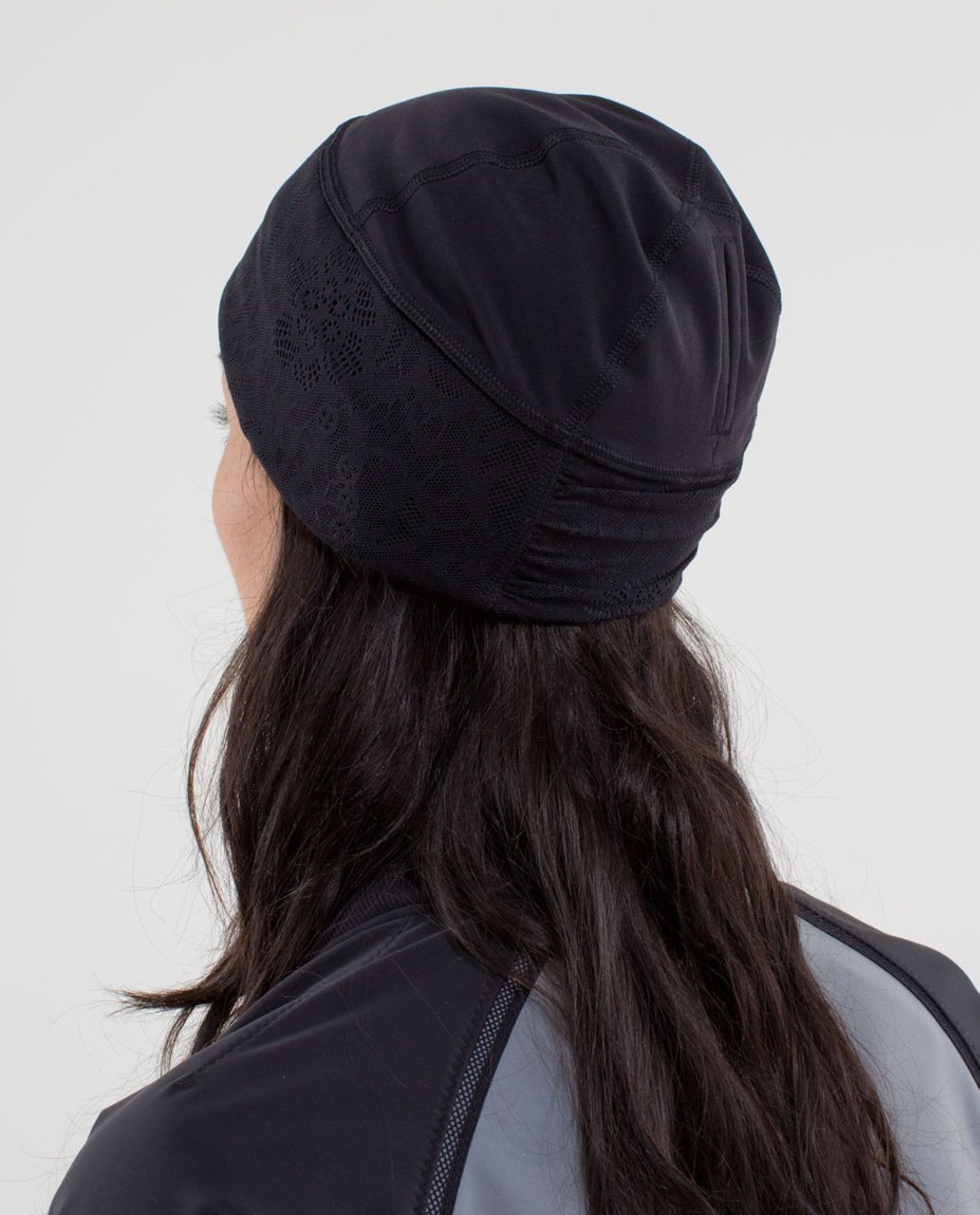 Lululemon Frosty Run Toque *Reflective - Black /  Black