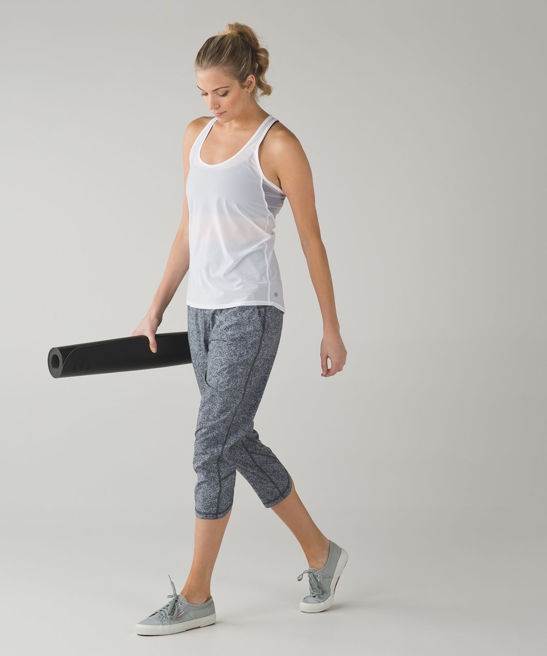 Lululemon Tranquil Crop - Rio Mist White Black