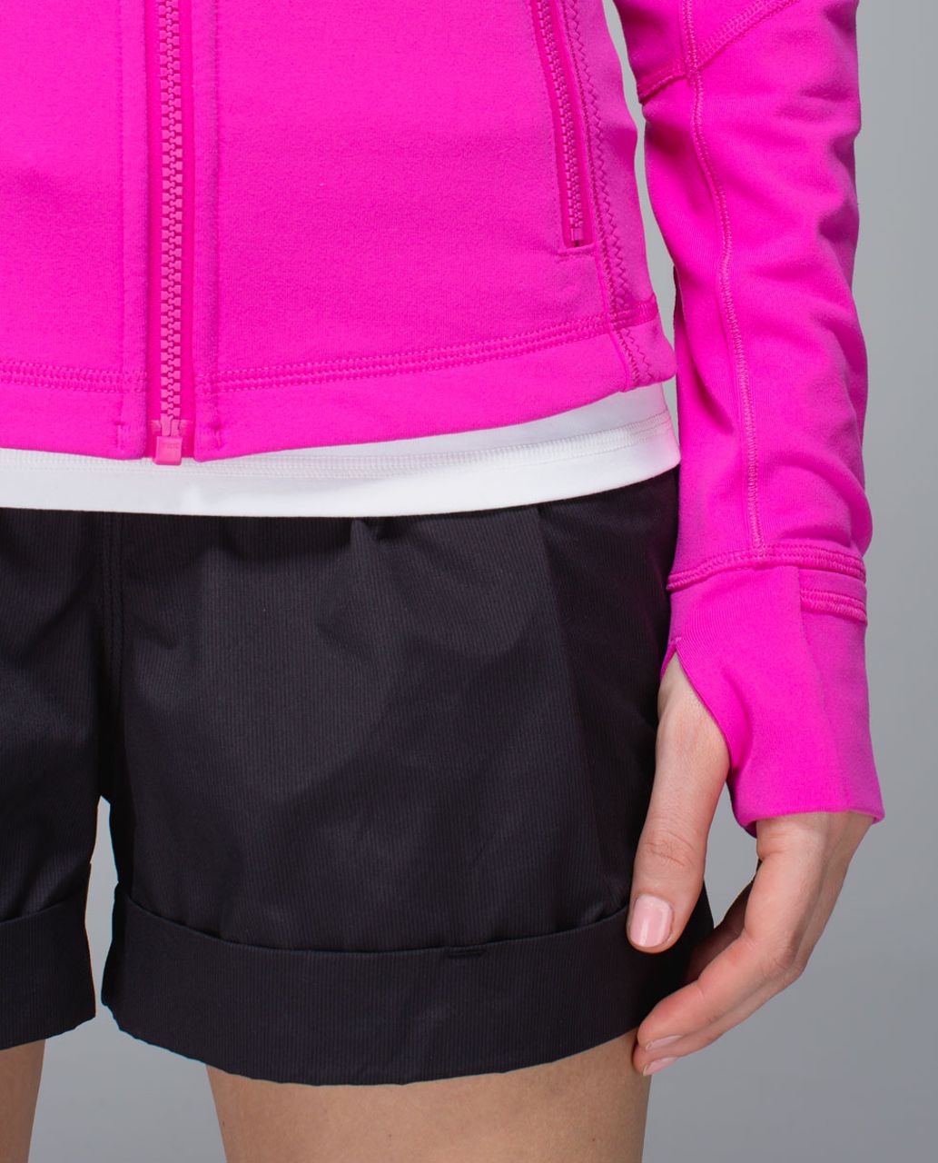 Lululemon Forme Jacket *Cuffins - Paris Perfection