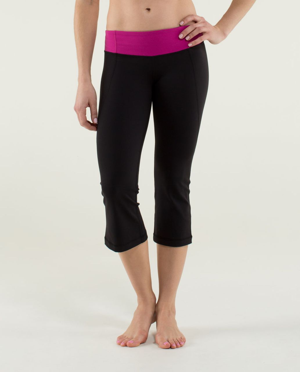 Lululemon Gather & Crow Crop *Full-On Luon - Black / Paris Perfection