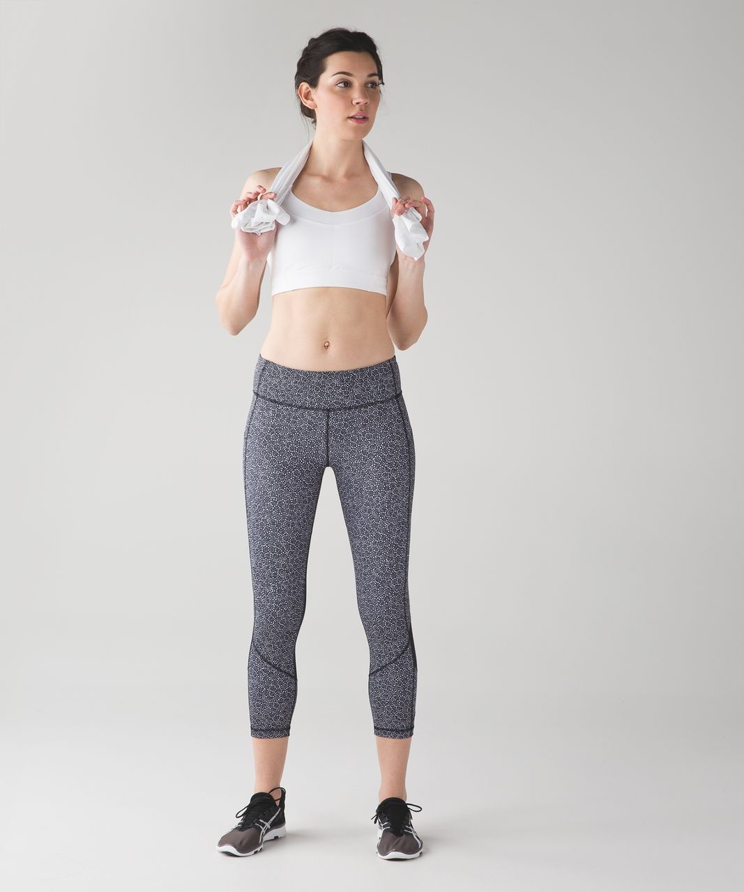 Lululemon Pace Rival Crop - Freckle Flower Black White / Black