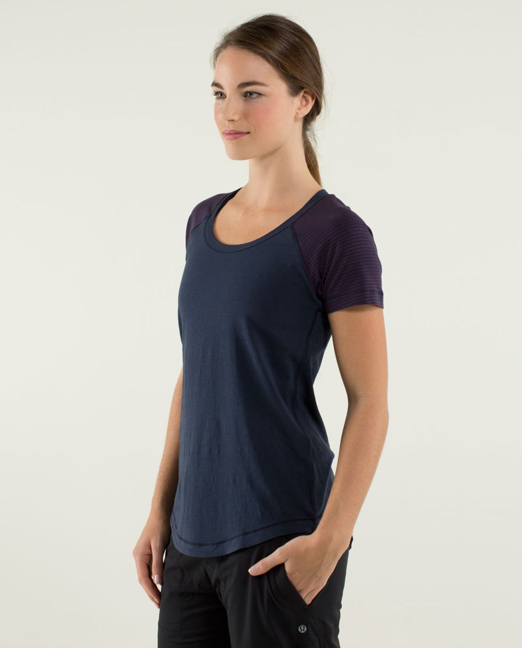 Lululemon Dhyana Short Sleeve - Inkwell / Hyper Stripe Plum