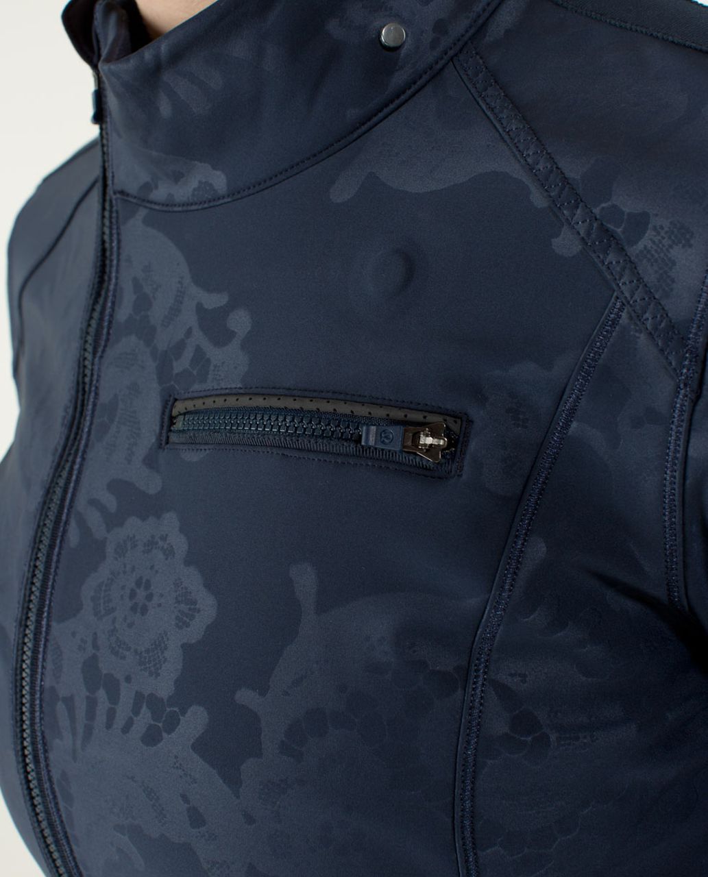 Lululemon Keep It Up Jacket - Laceoflage Embossed Inkwell / Inkwell