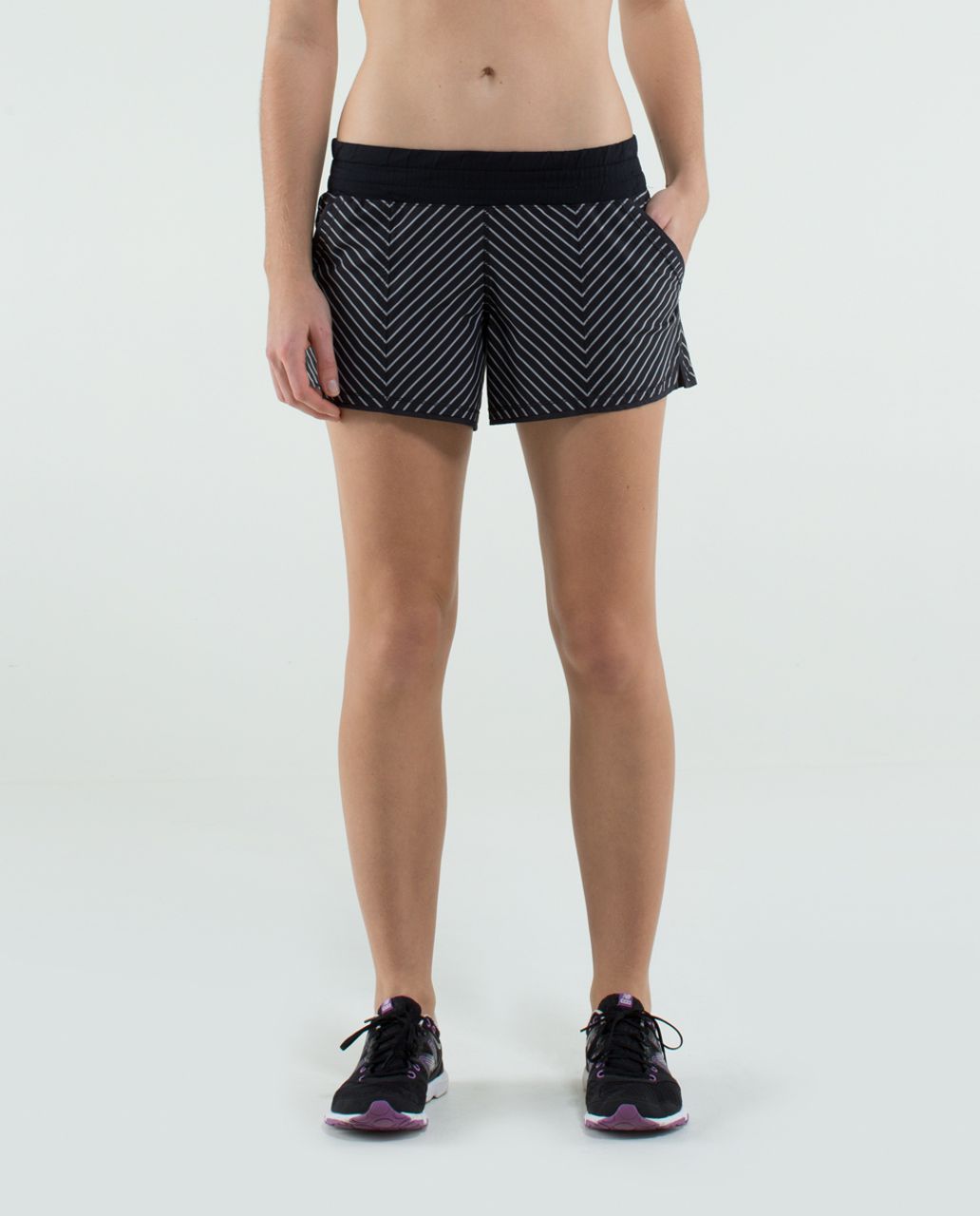 Lululemon Shake & Break Short *2-way Stretch - Parallel Stripe Swift Black White / Black