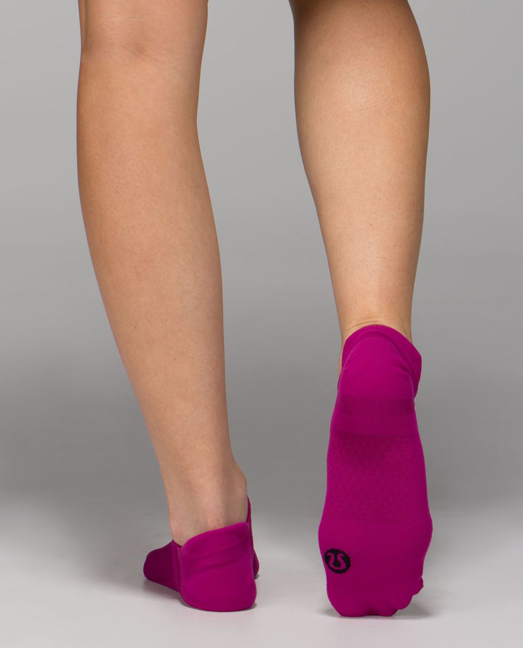 Lululemon Women's Ultimate No Show Run Sock *Ergo Toes - Womens No Show Double Diamond Raspberry