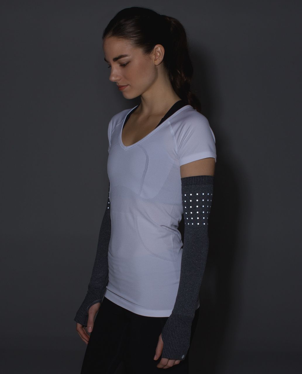 Lululemon Swiftly Arm Warmers - Heathered Black