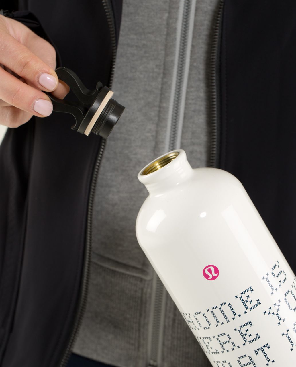 Lululemon Sigg 1L Bottle - White / Paris Perfection