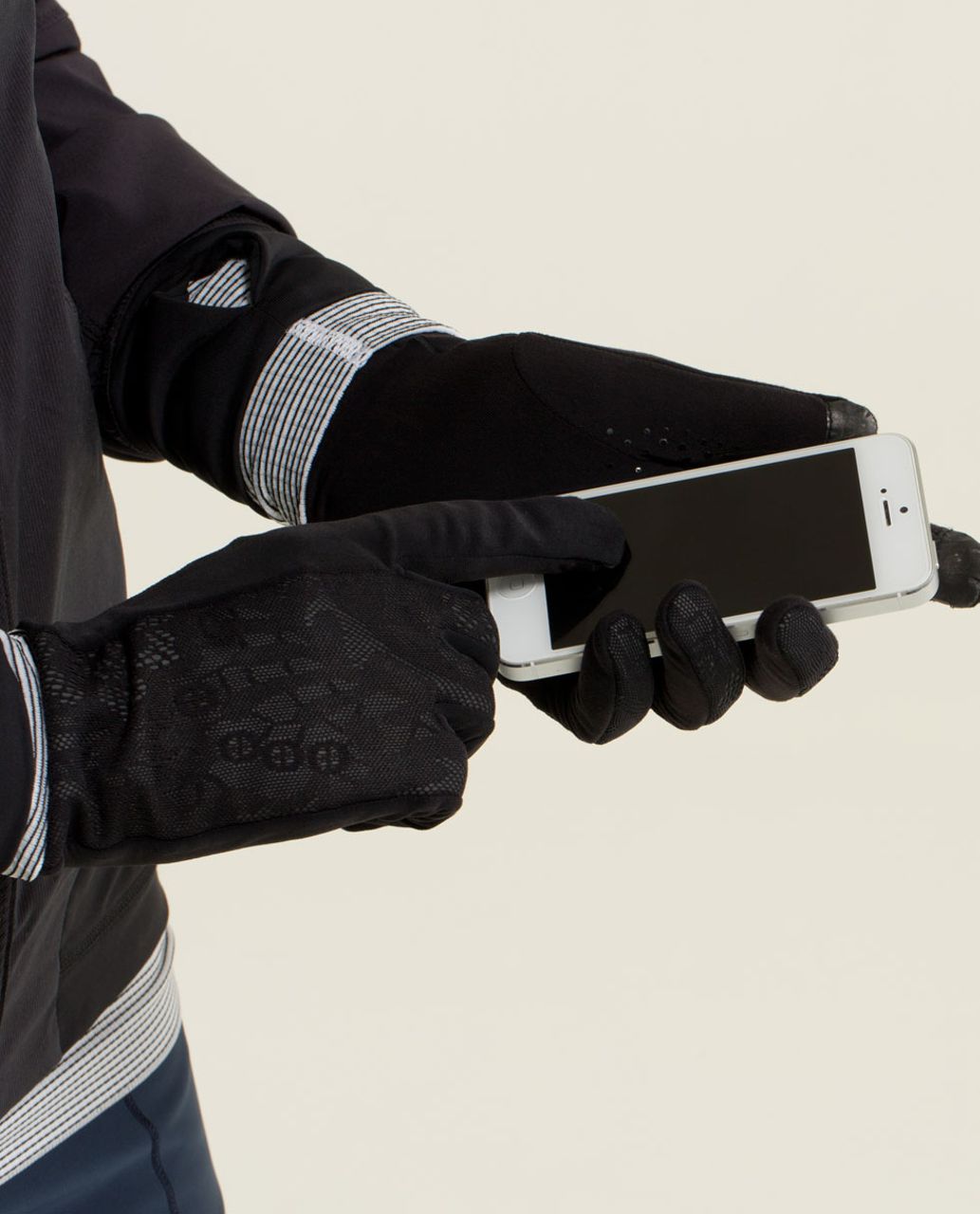 Lululemon Frosty Run Gloves *Reflective - Black (First Release)