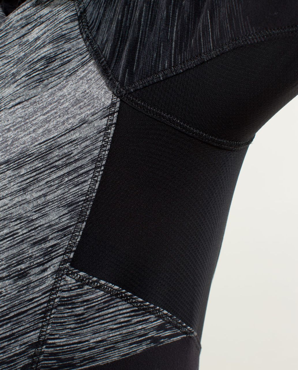 Lululemon Base Runner Long Sleeve - Universal Stripe Black / Black ...