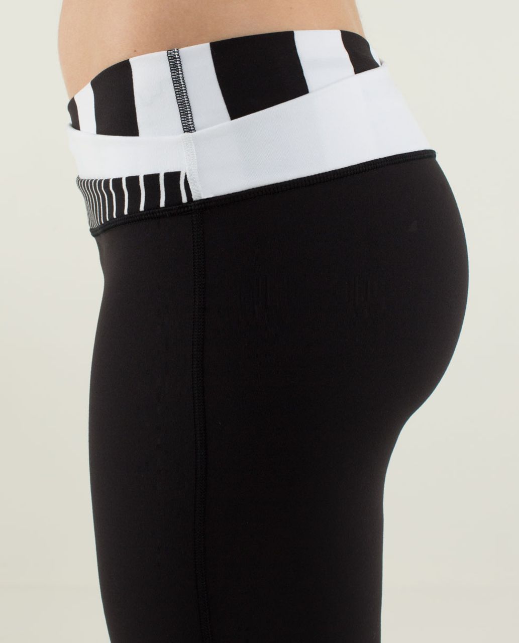 Lululemon Astro Pant (Tall) *Full-On Luon - Black / Straightup Stripe Black White / Parallel Stripe Blackwhite