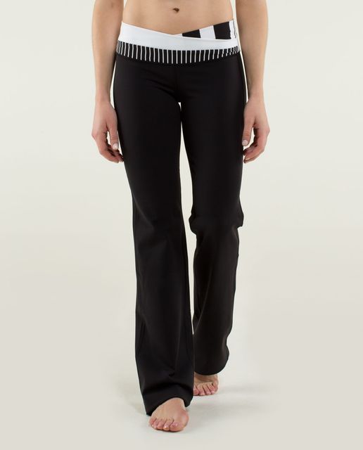 Lululemon Astro Pant (Regular) - Black / Black Swan / Black Swan