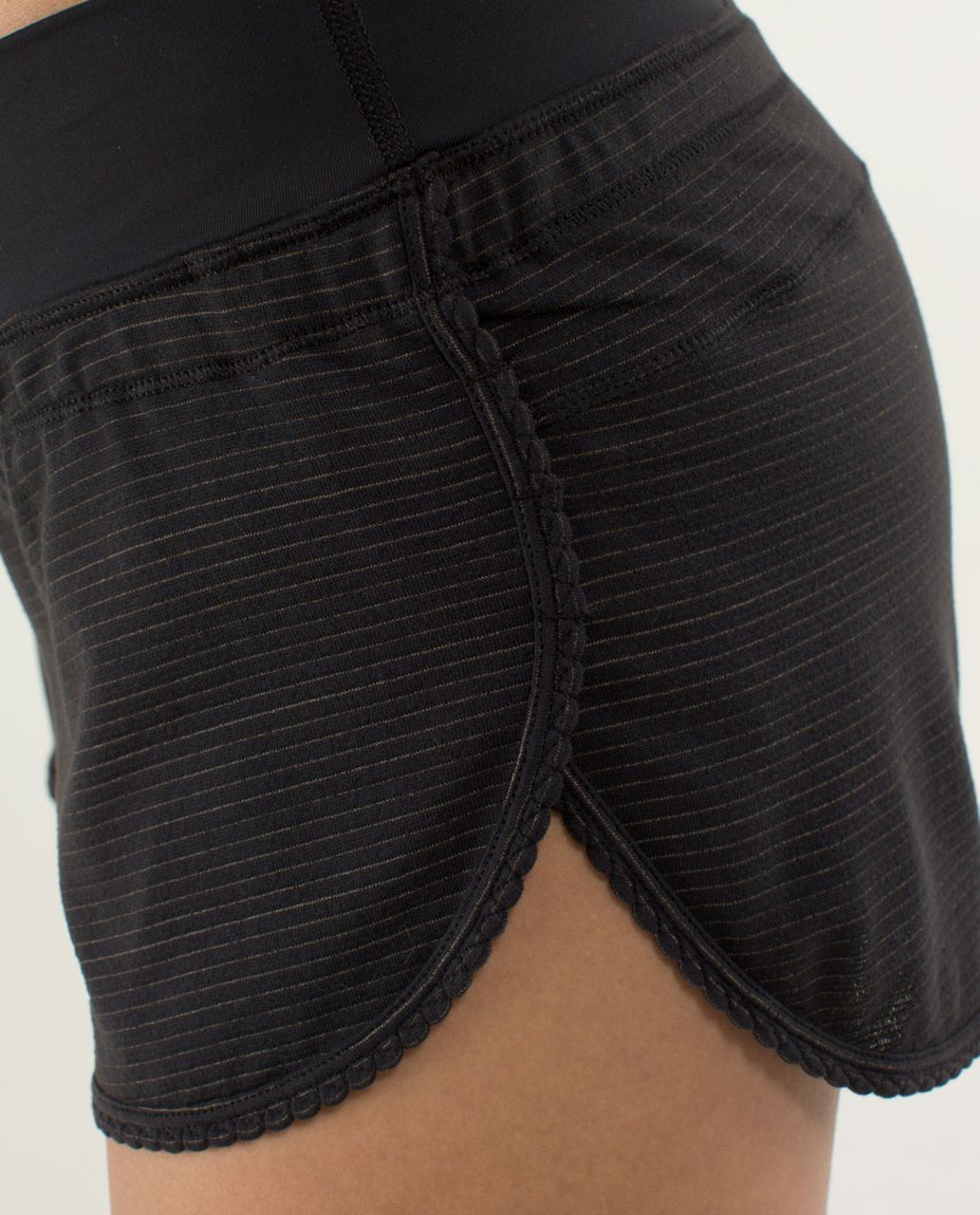 Lululemon Bhakti Yoga Short - Black