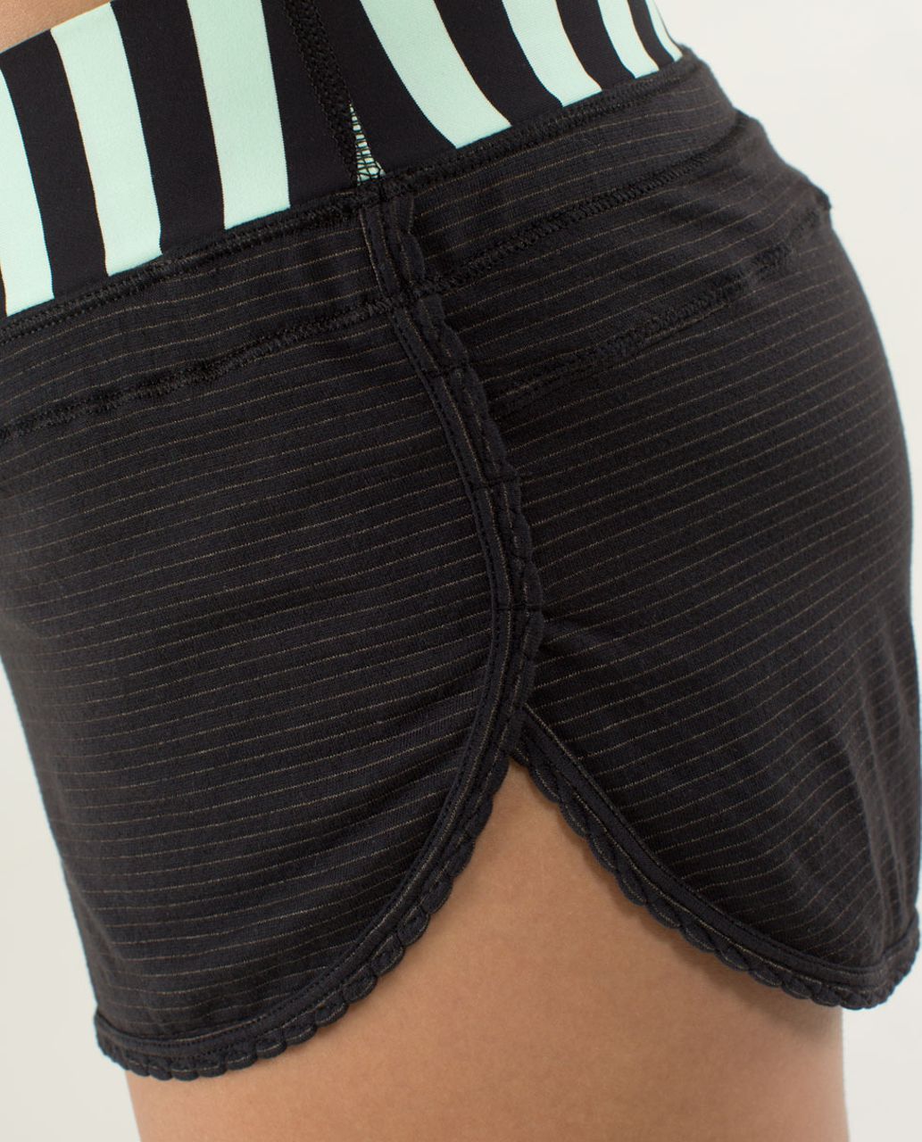 Lululemon Bhakti Yoga Short - Black / Apex Stripe Fresh Teal