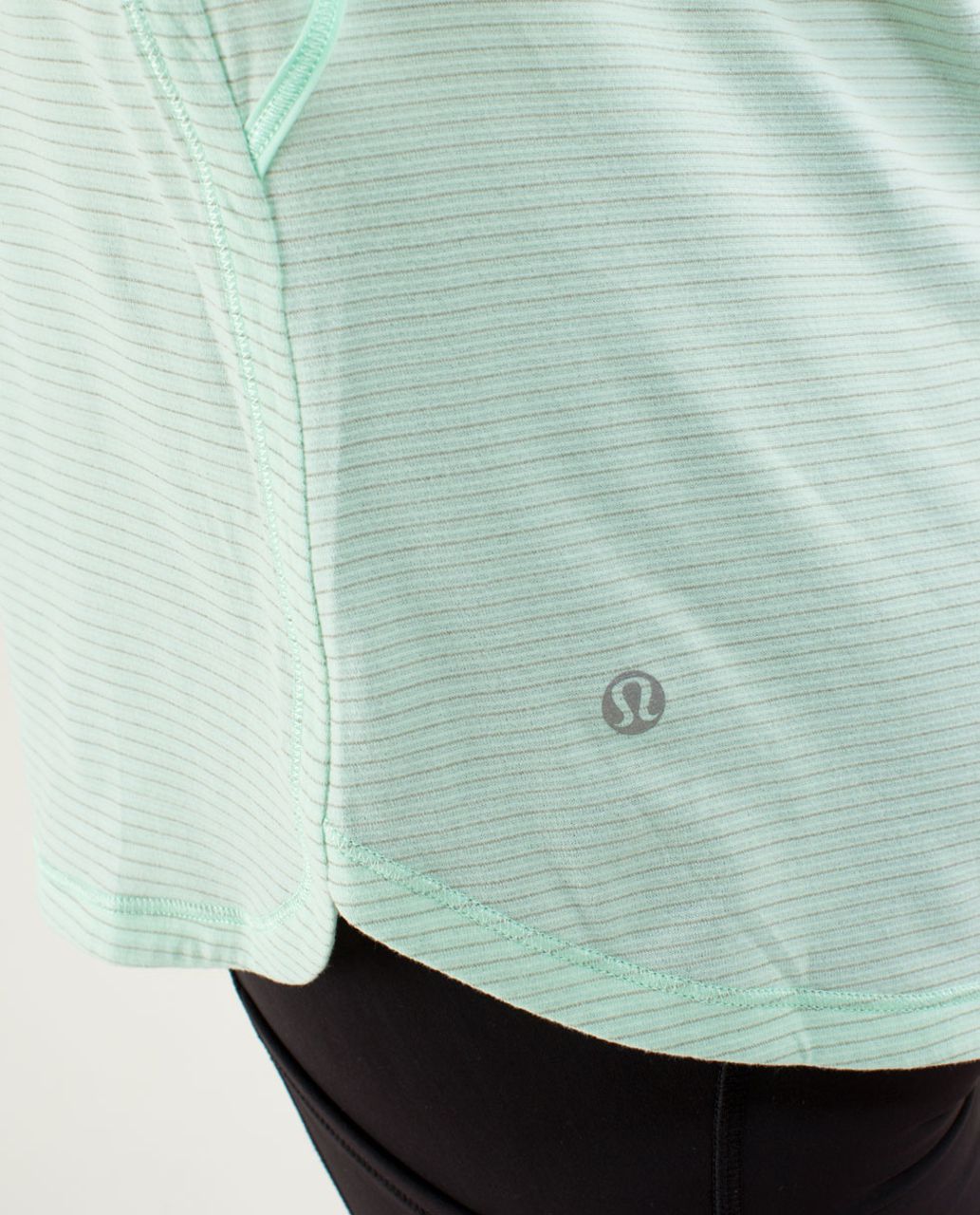 Lululemon Run: Silver Lining Short Sleeve - Very Green / Fresh Teal - lulu  fanatics