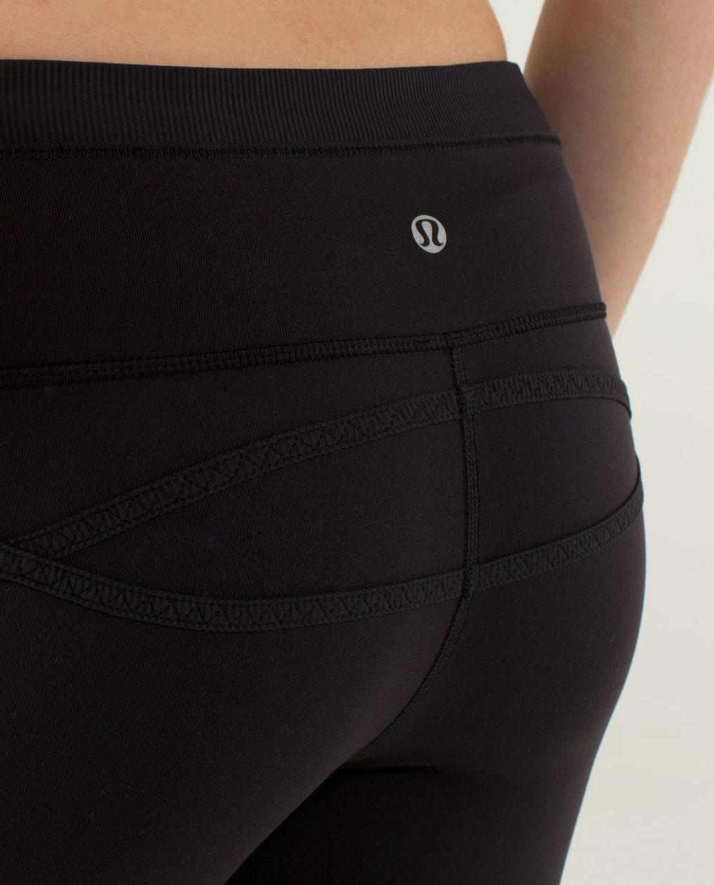 Lululemon Roll Out Crop - Black - lulu fanatics