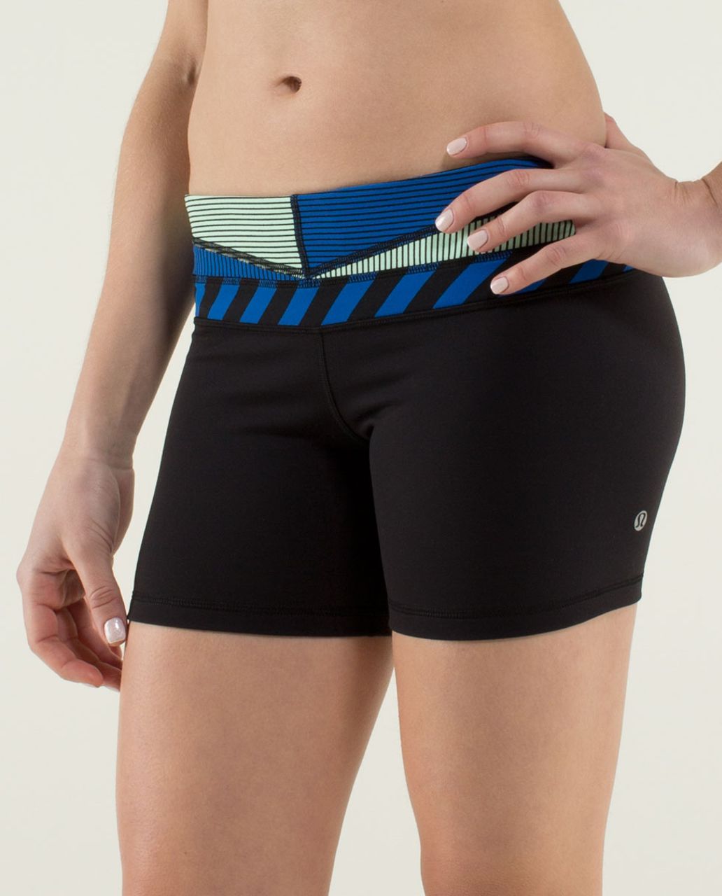 Lululemon Reverse Groove Short (Regular) *Full-On Luon - Black / Quilt Winter 13-18