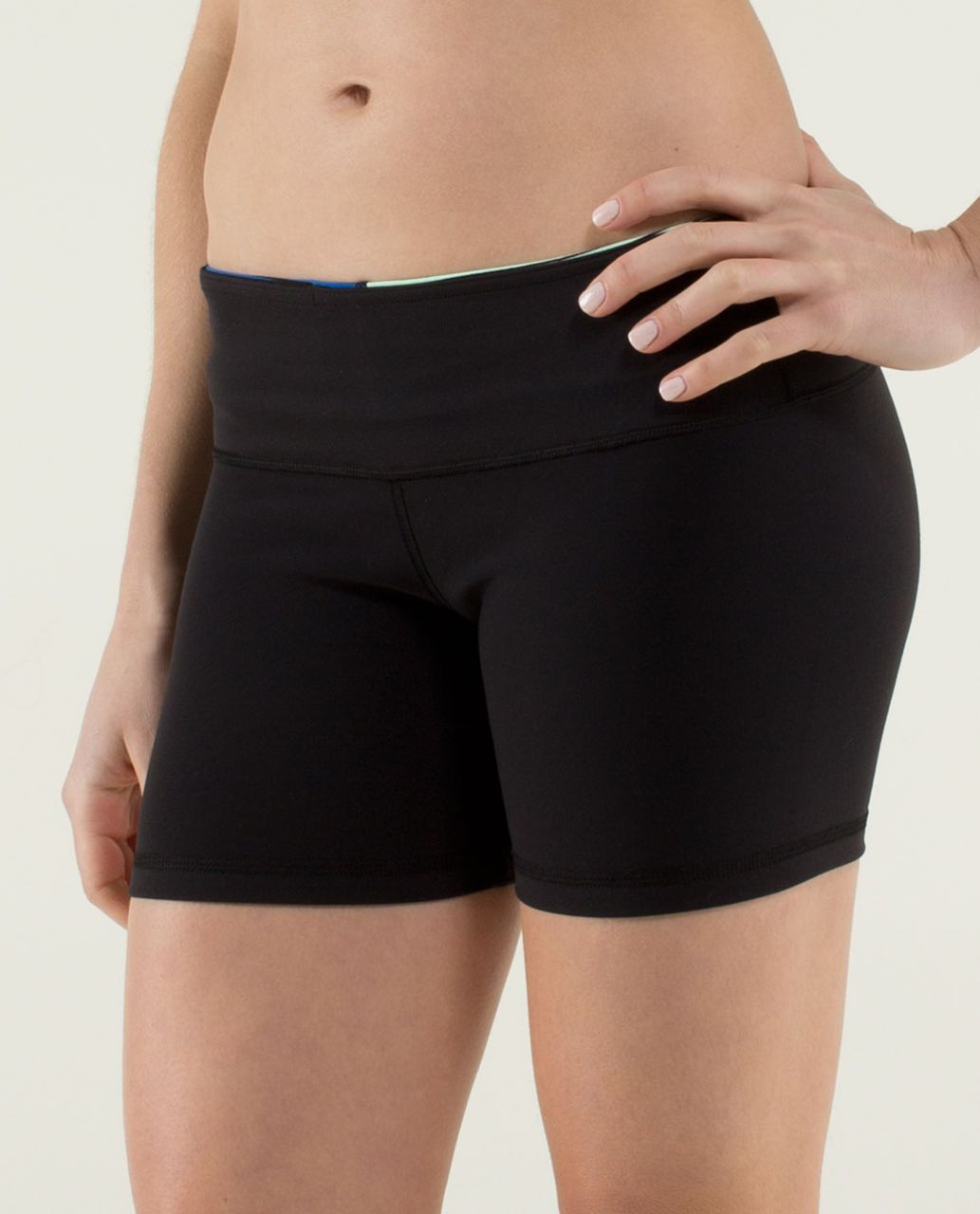 Lululemon Reverse Groove Short (Regular) *Full-On Luon - Black / Quilt Winter 13-18