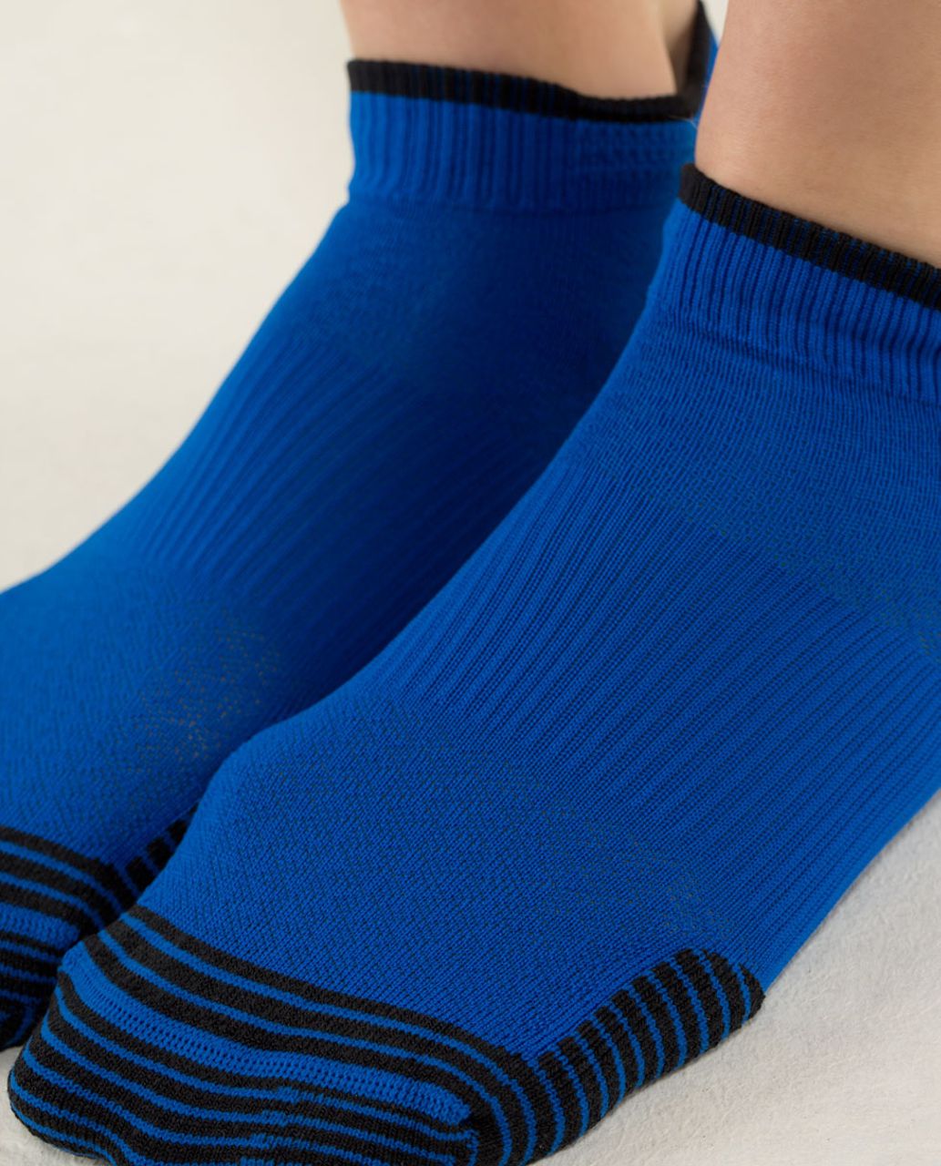 Lululemon Women's Ultimate Padded Run Sock - Womens Padded Double Diamond Stripe Baroque Blue