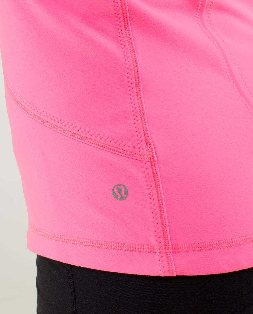 Lululemon Forme Jacket *Cuffins - Zing Pink Light