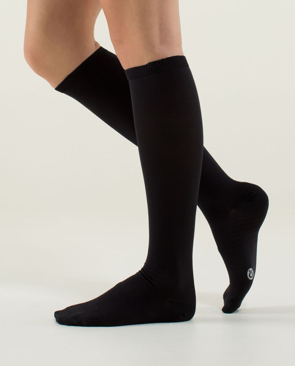 Women's Solid Compressions Socks - Black · FIGS