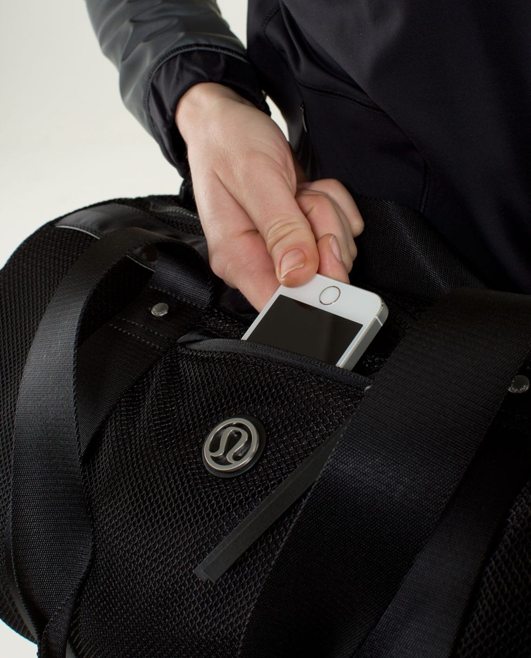 Lululemon Run On Duffel - Black (First Release)