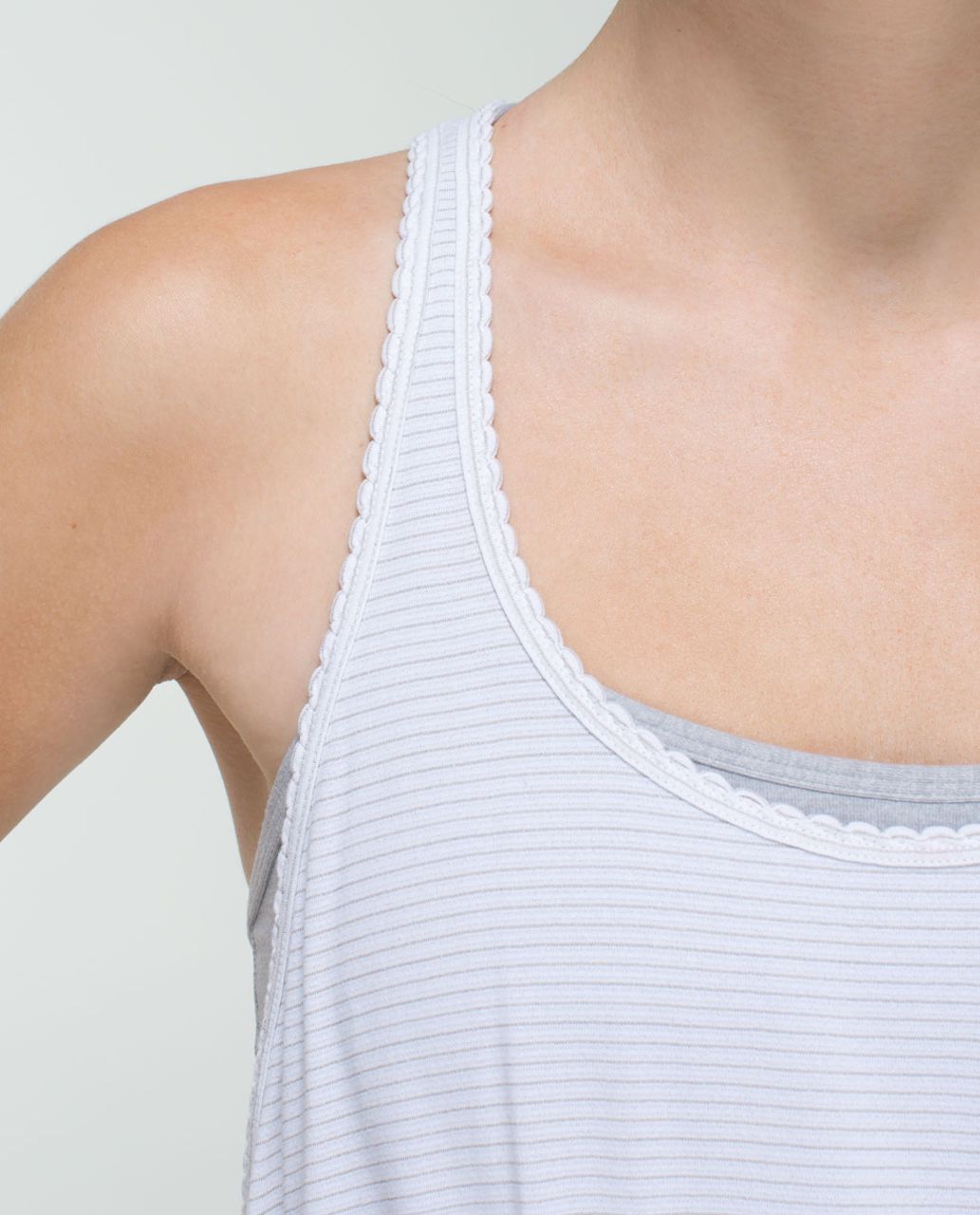 Lululemon 105 F Singlet *Silver - White