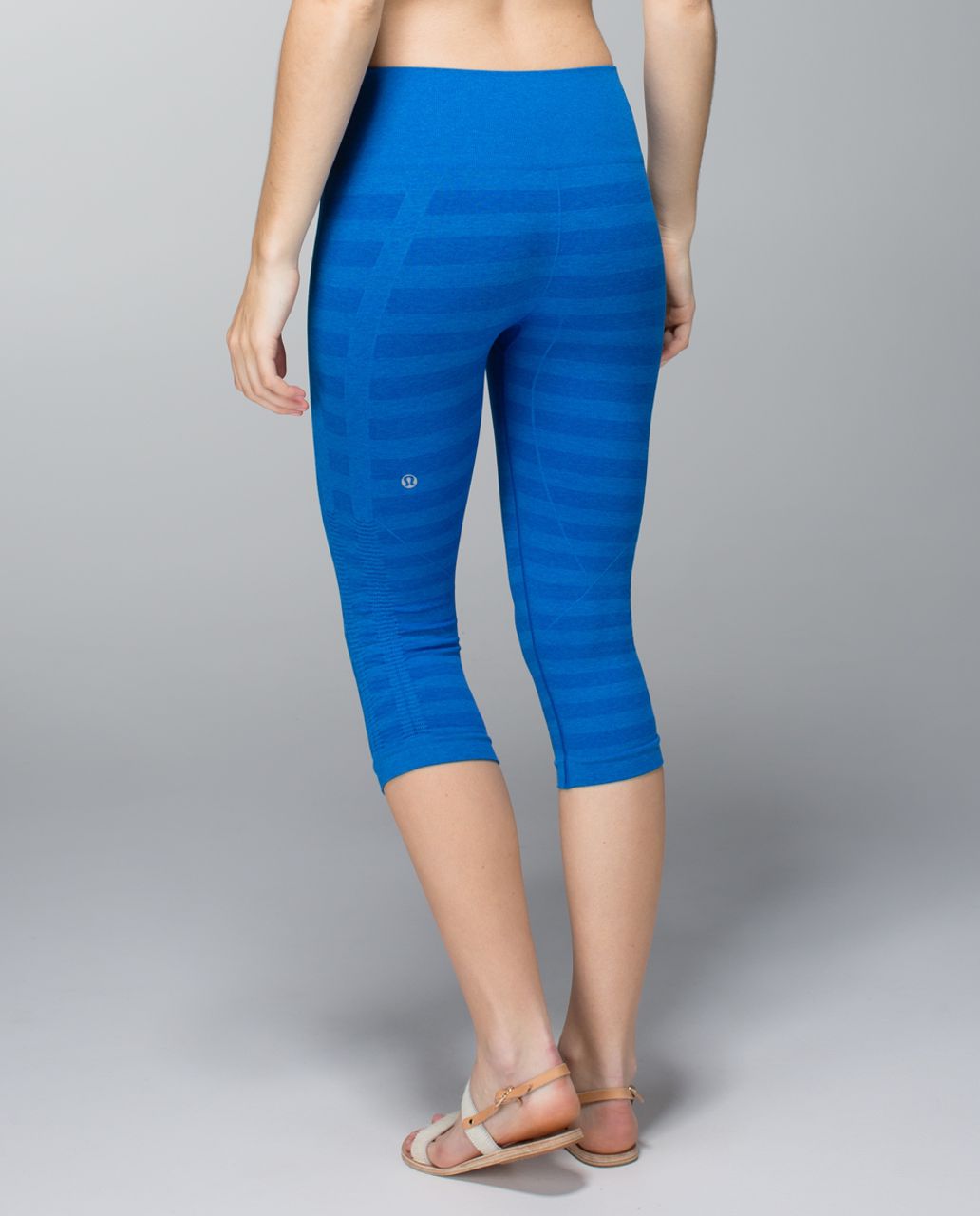 Lululemon blue capri leggings - Gem