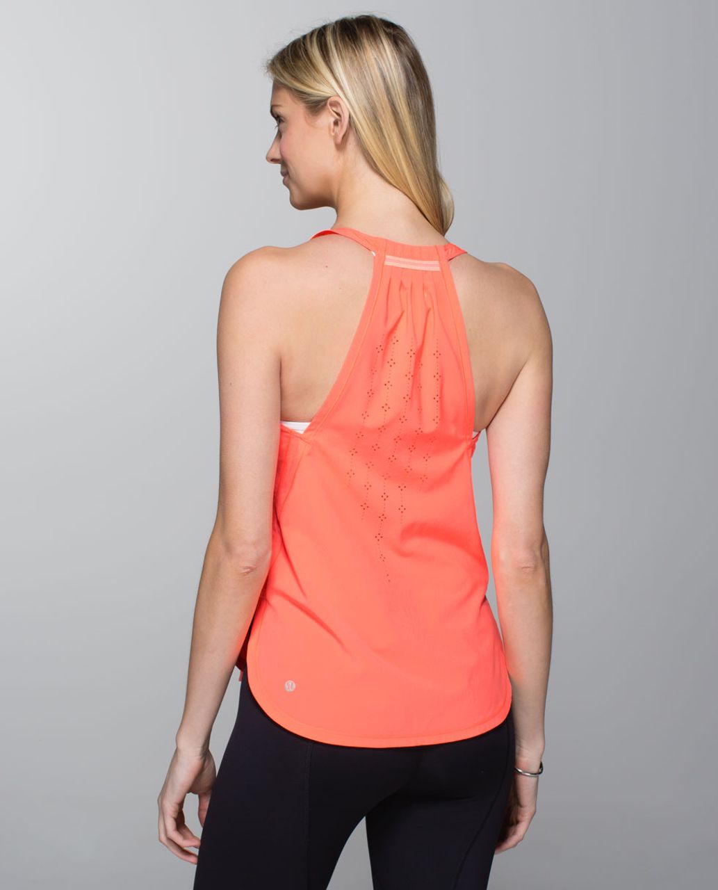 Lululemon In A Flash Singlet - Very Light Flare