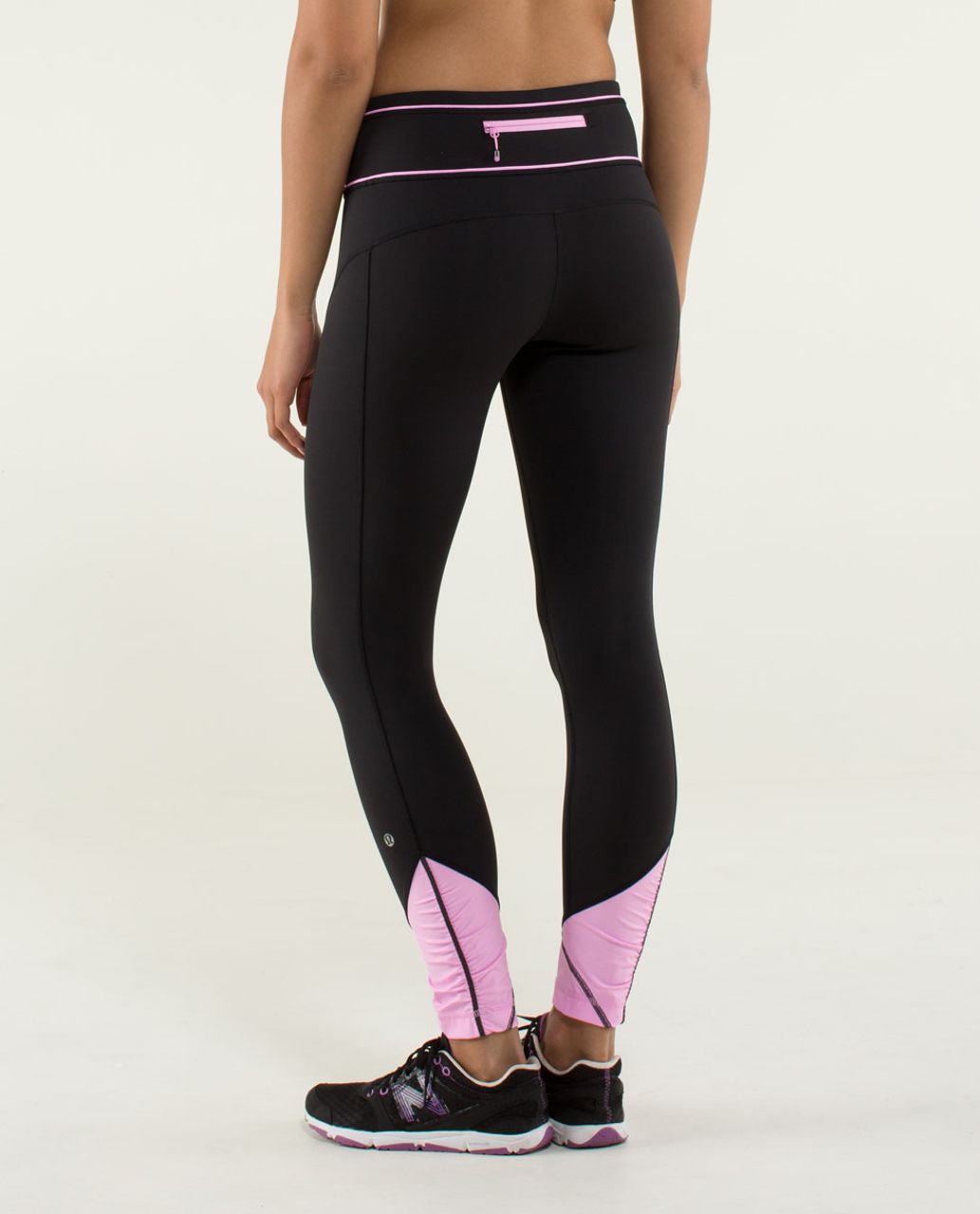 Lululemon Pace Queen Tight - Black / Vintage Pink