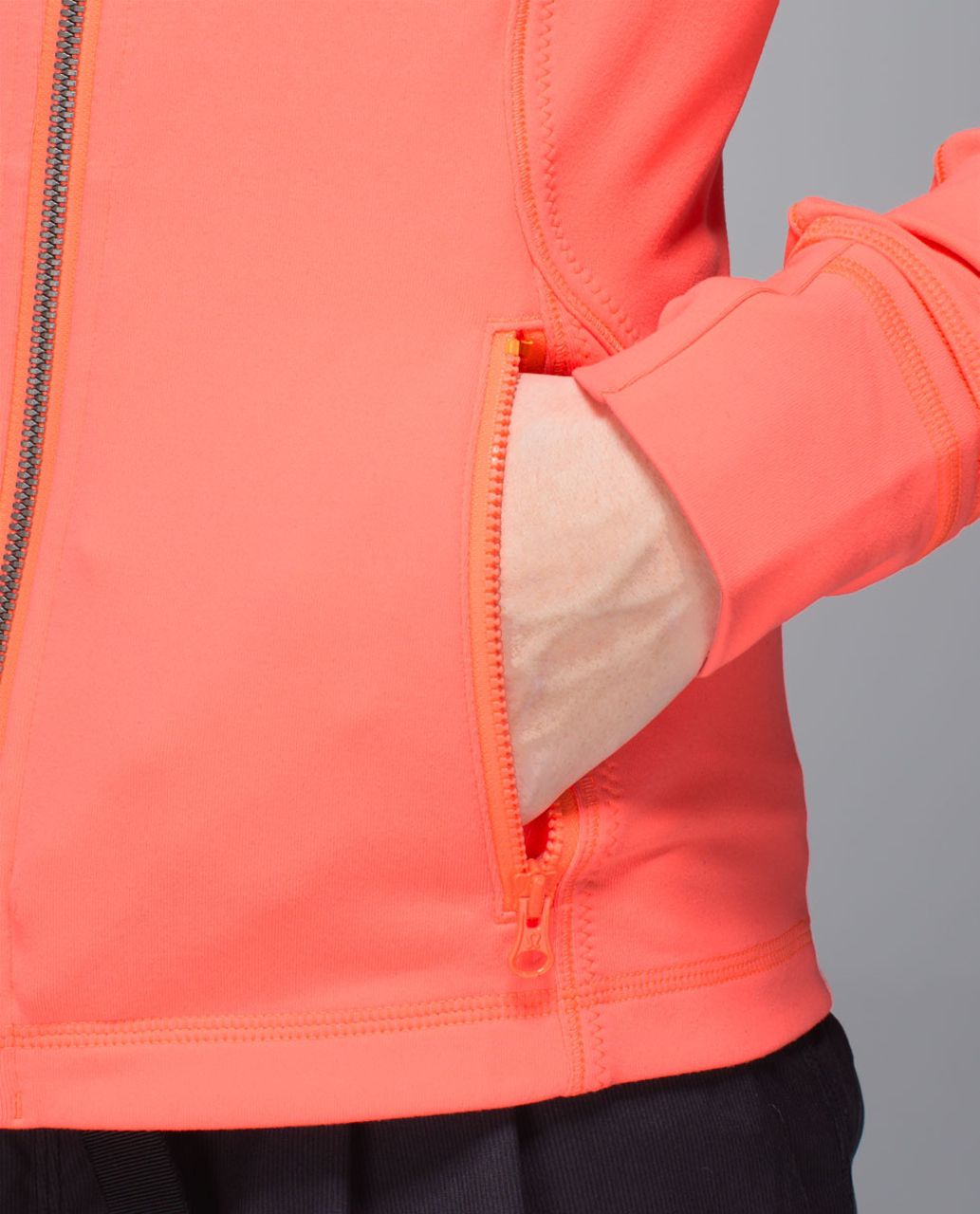 Lululemon Forme Jacket *Cuffins - Very Light Flare