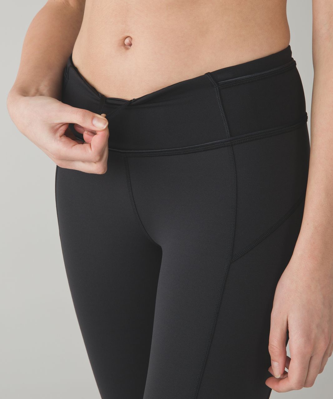 Lululemon Pace Queen Leggings Size 8 Black Shiny Ruched