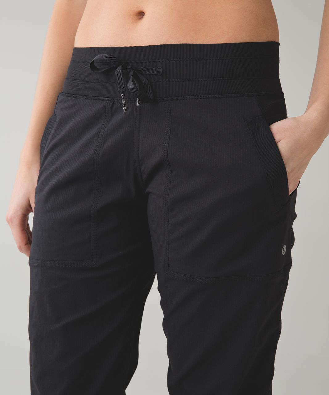 Lululemon Lululemon Dance Studio Cropped pants Black 28 inseam size 6