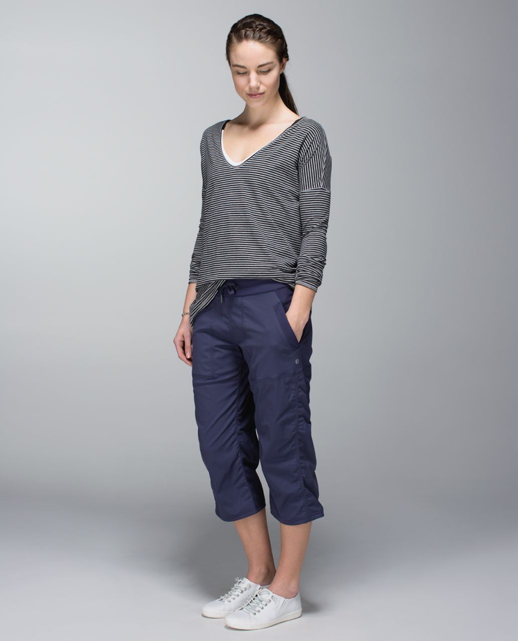 Lululemon Studio Crop *No Liner - Cadet Blue