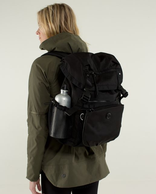 Lululemon Travelling Yogini Rucksack - Black (Second Release) - lulu ...