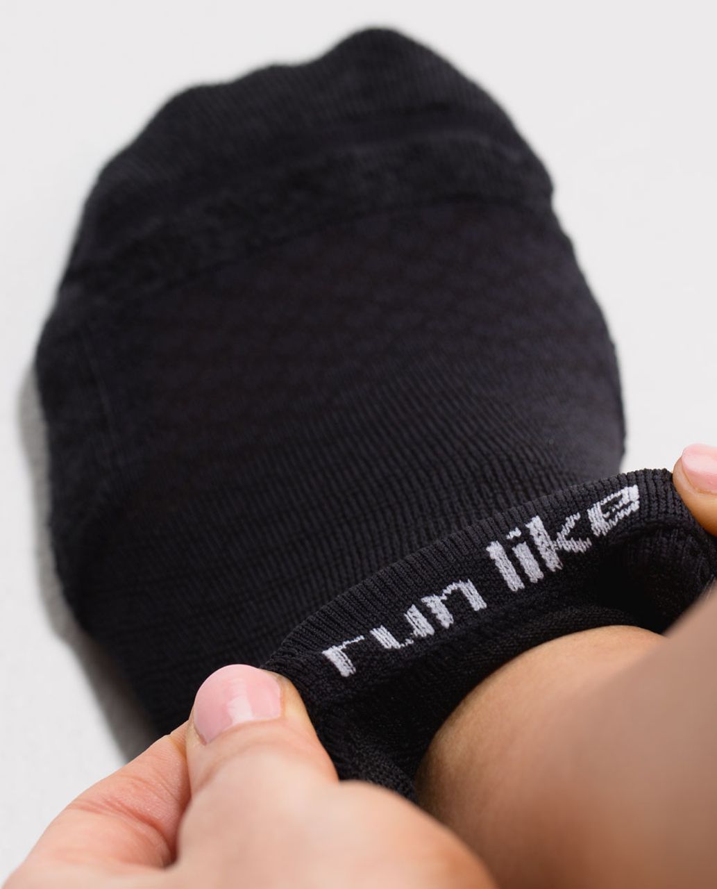 Lululemon Women's Ultimate Padded Run Sock - Checker Black (First Release)