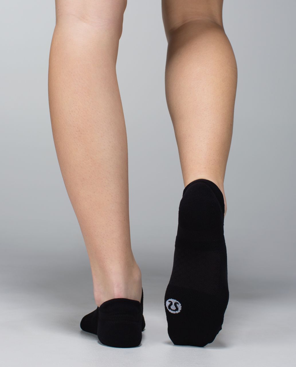 Lululemon Women's Ultimate No Show Run Sock *Ergo Toes - Checker Black