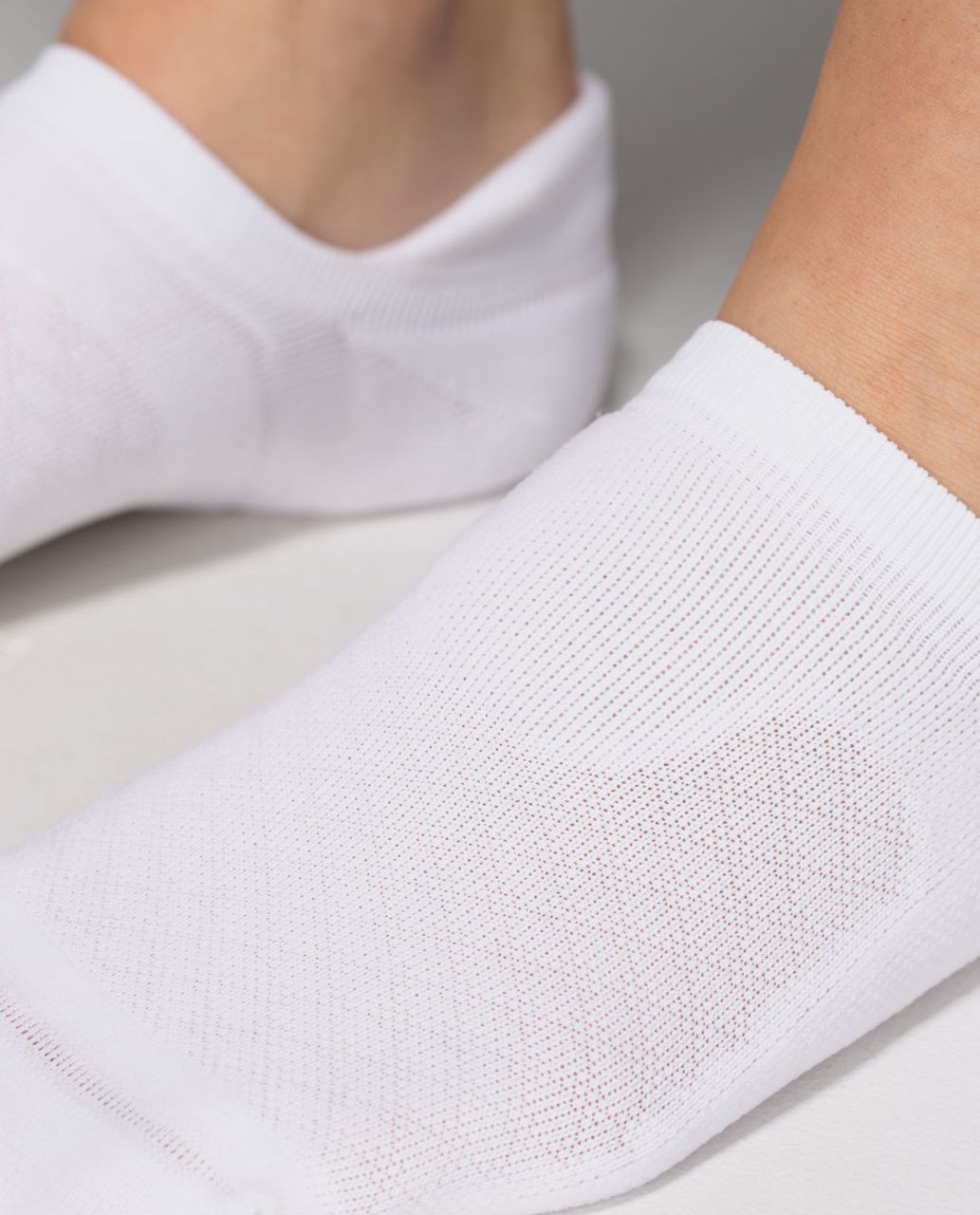 Lululemon Women's Ultimate Padded Run Sock - Checker White (First Release)