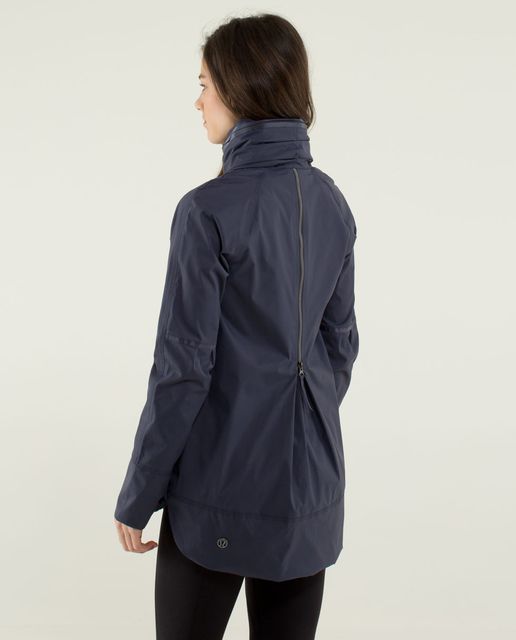 Lululemon Fo Drizzle Hooded Rain Coat Jacket Zipper Back Black 4 HTF Rare