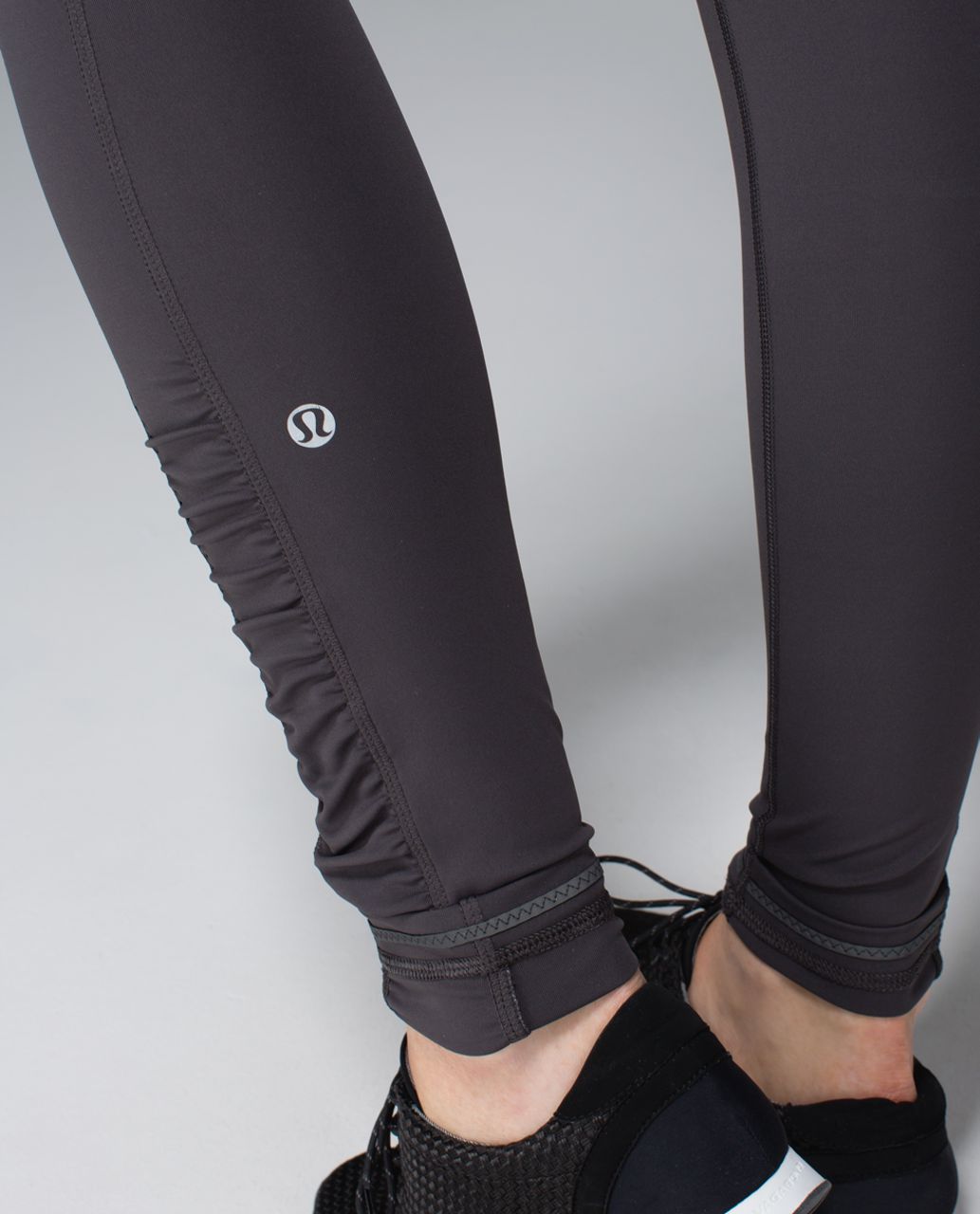 Lululemon Speed Tight *Full-On Luxtreme - Soot