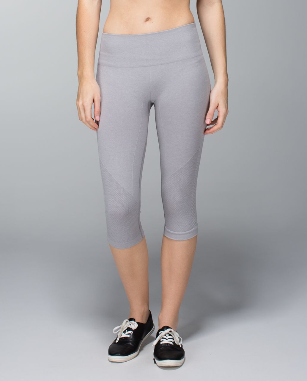 LULULEMON Women's In The Flow Seamless Crop Compression Leggings Size 8  Gray