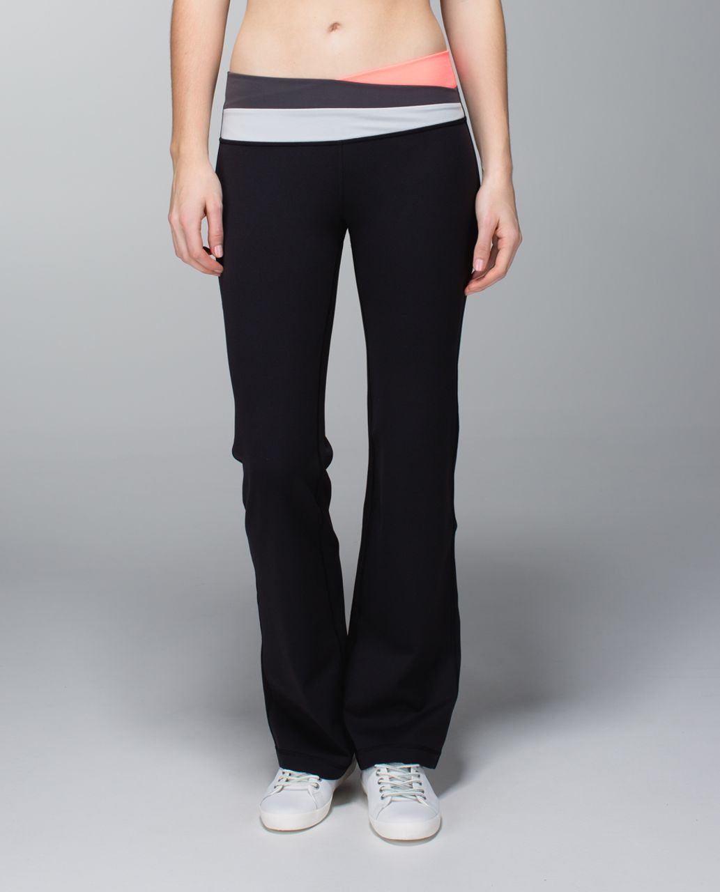 My Superficial Endeavors: Lululemon Astro Pant