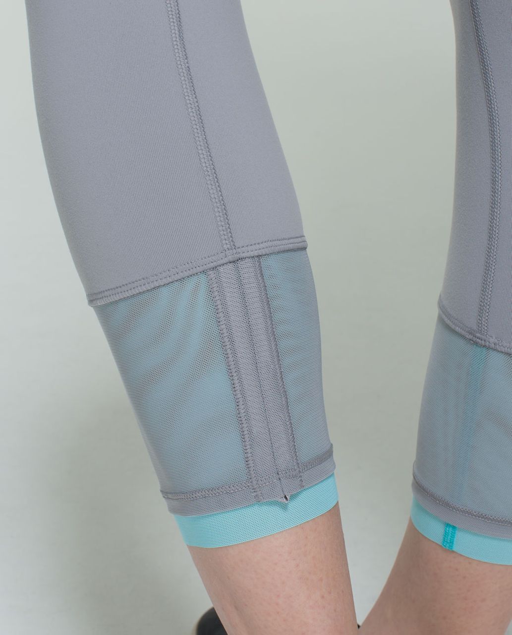 Lululemon Find Your Flow Crop - Ambient Grey / Angel Blue