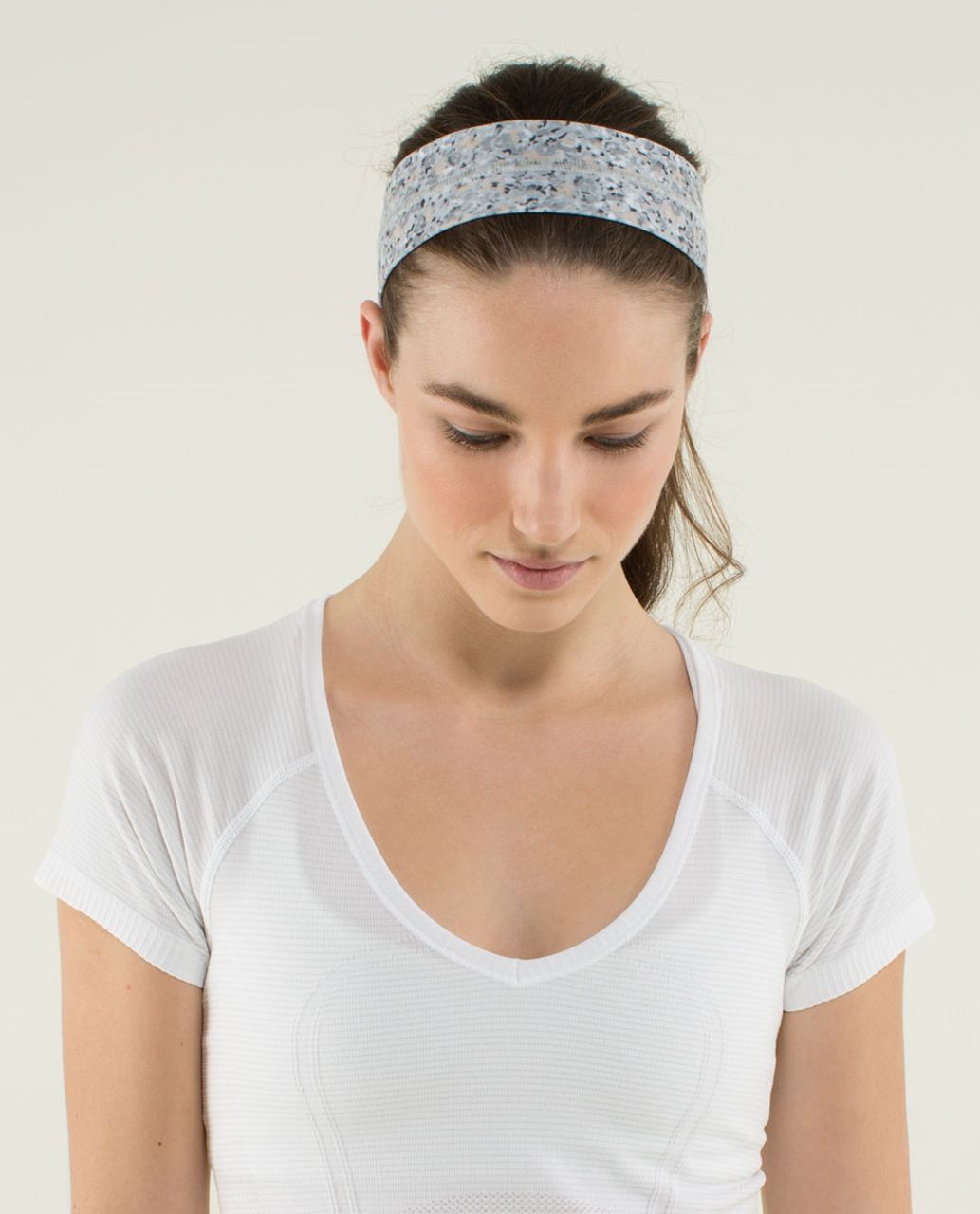 Lululemon Fly Away Tamer Headband - Petite Fleur Silver Spoon