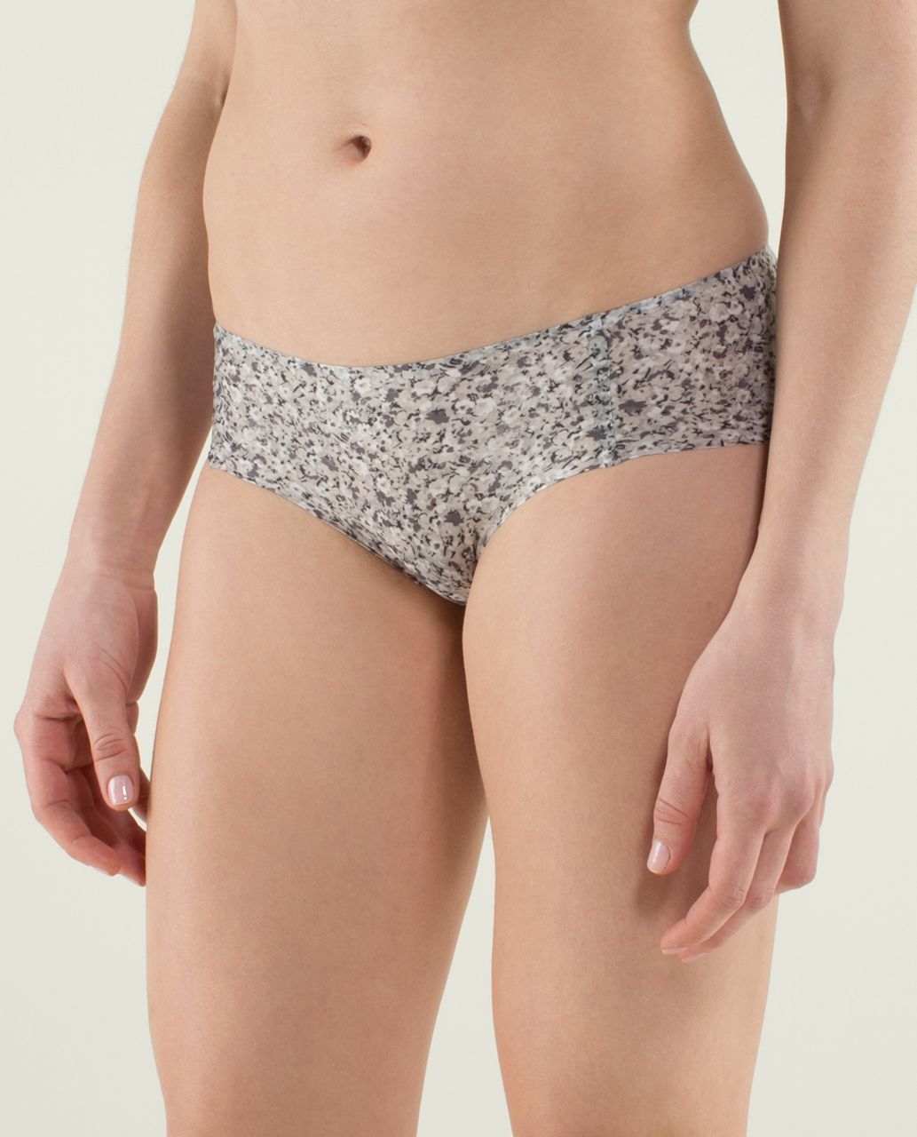 Lululemon Light As Air Hipster - Petite Fleur Silver Spoon