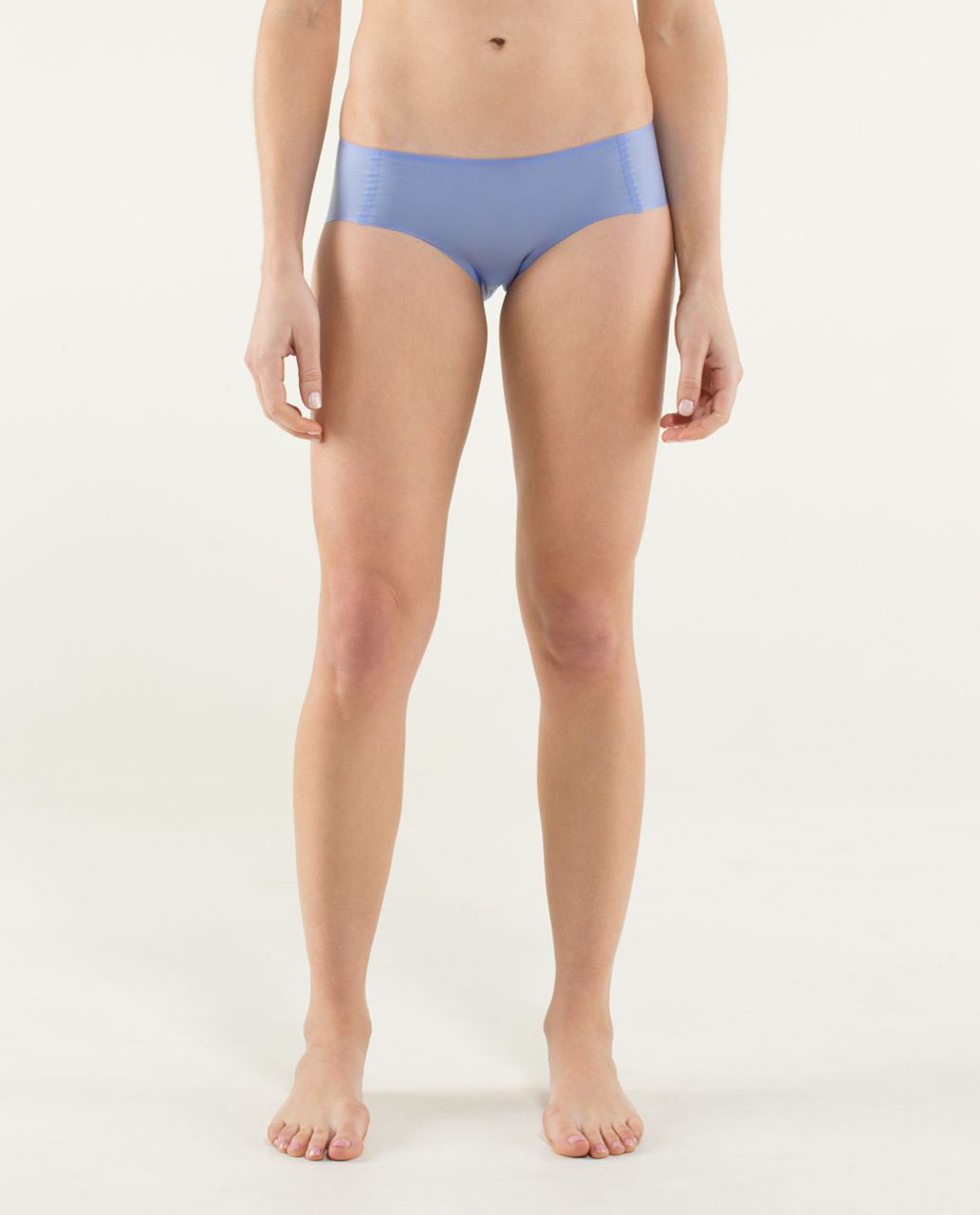 Lululemon Light As Air Hipster - Lullaby