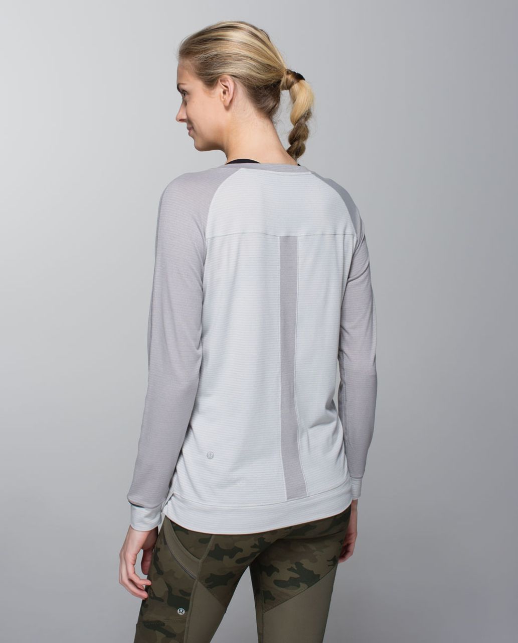 Lululemon Runamuck Long Sleeve - Heathered Light Grey / Heathered Medium Grey