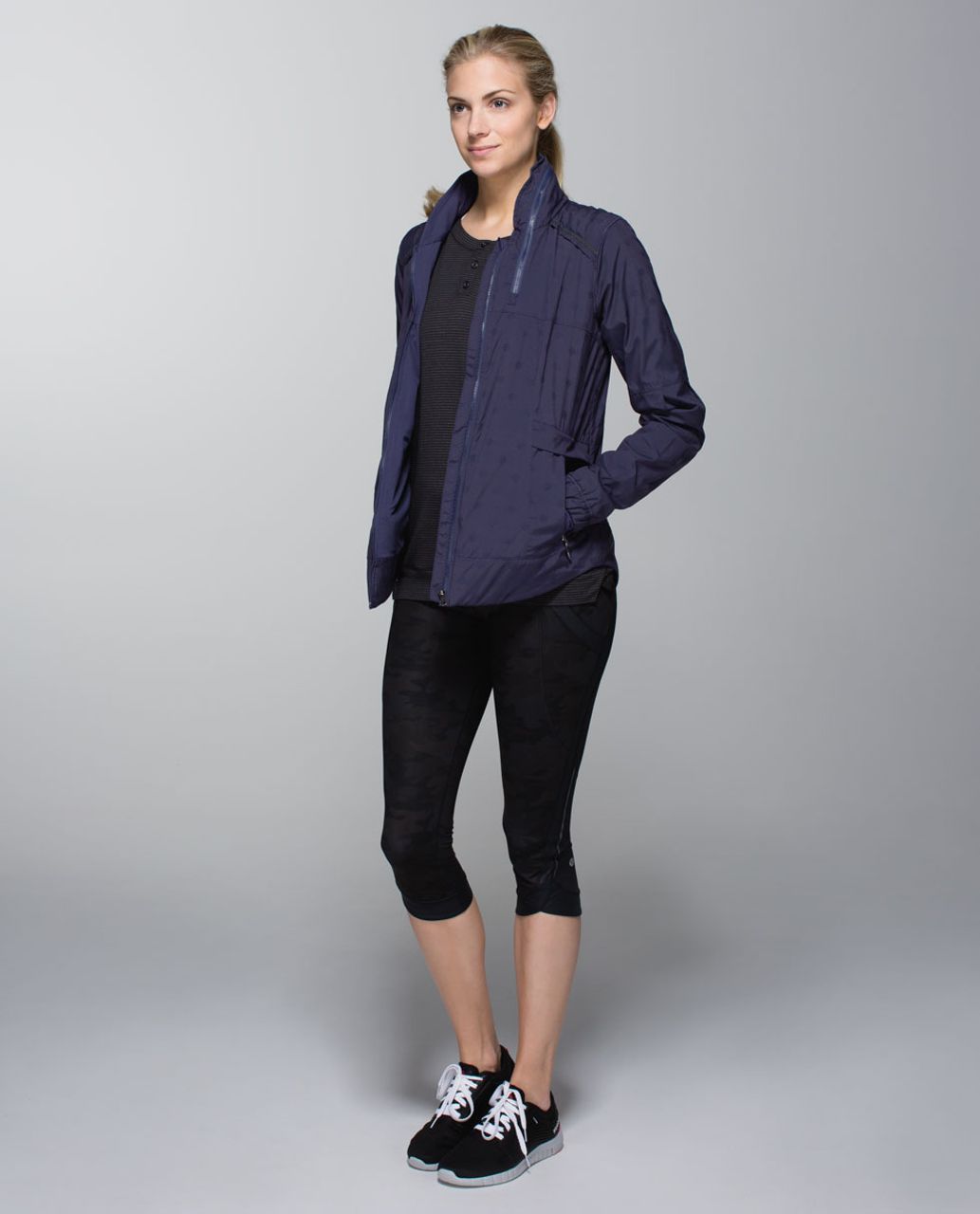 Lululemon spring store fling jacket